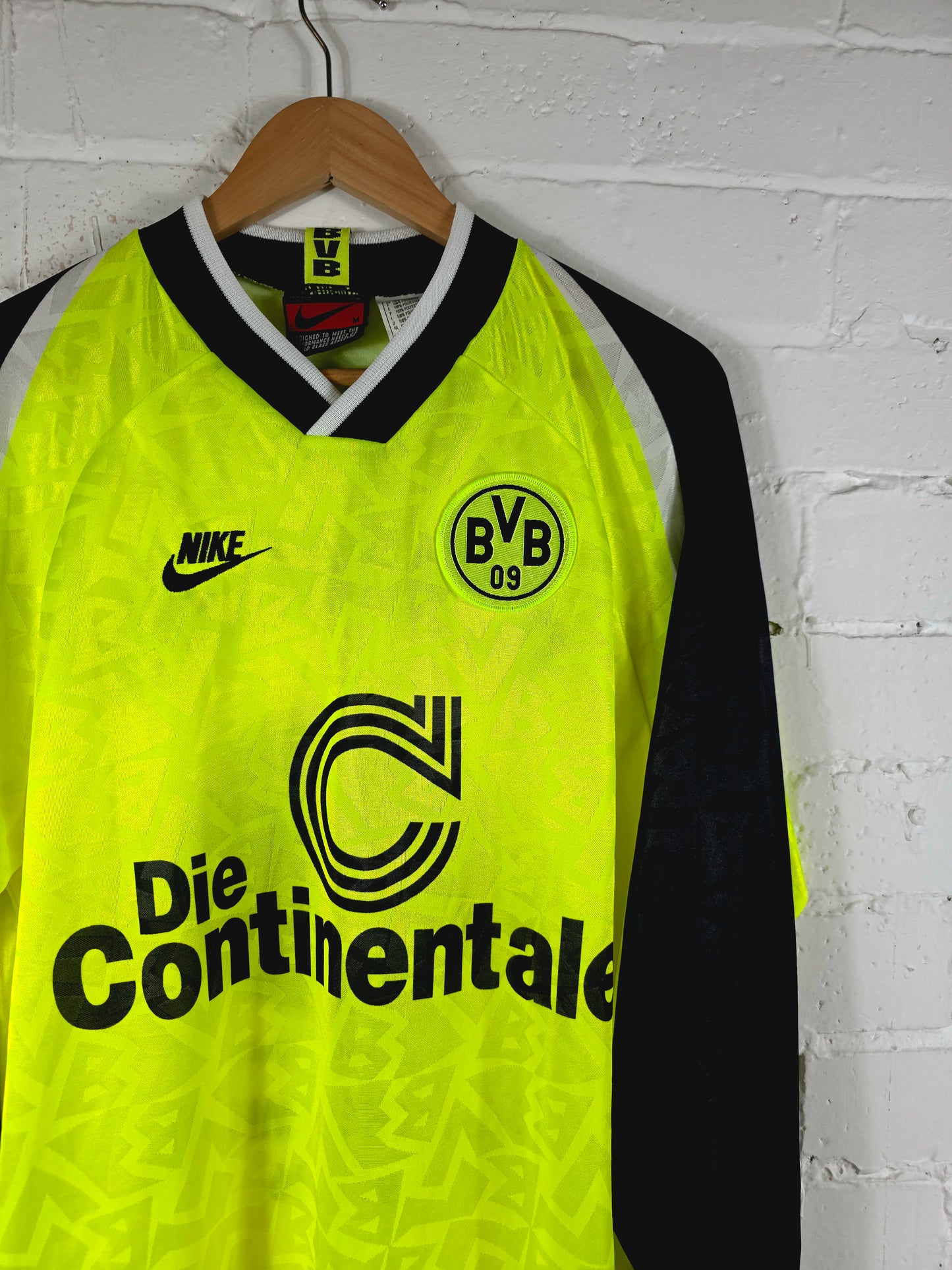 Nike Borussia Dortmund 1995/96 Long Sleeve Home Shirt Medium