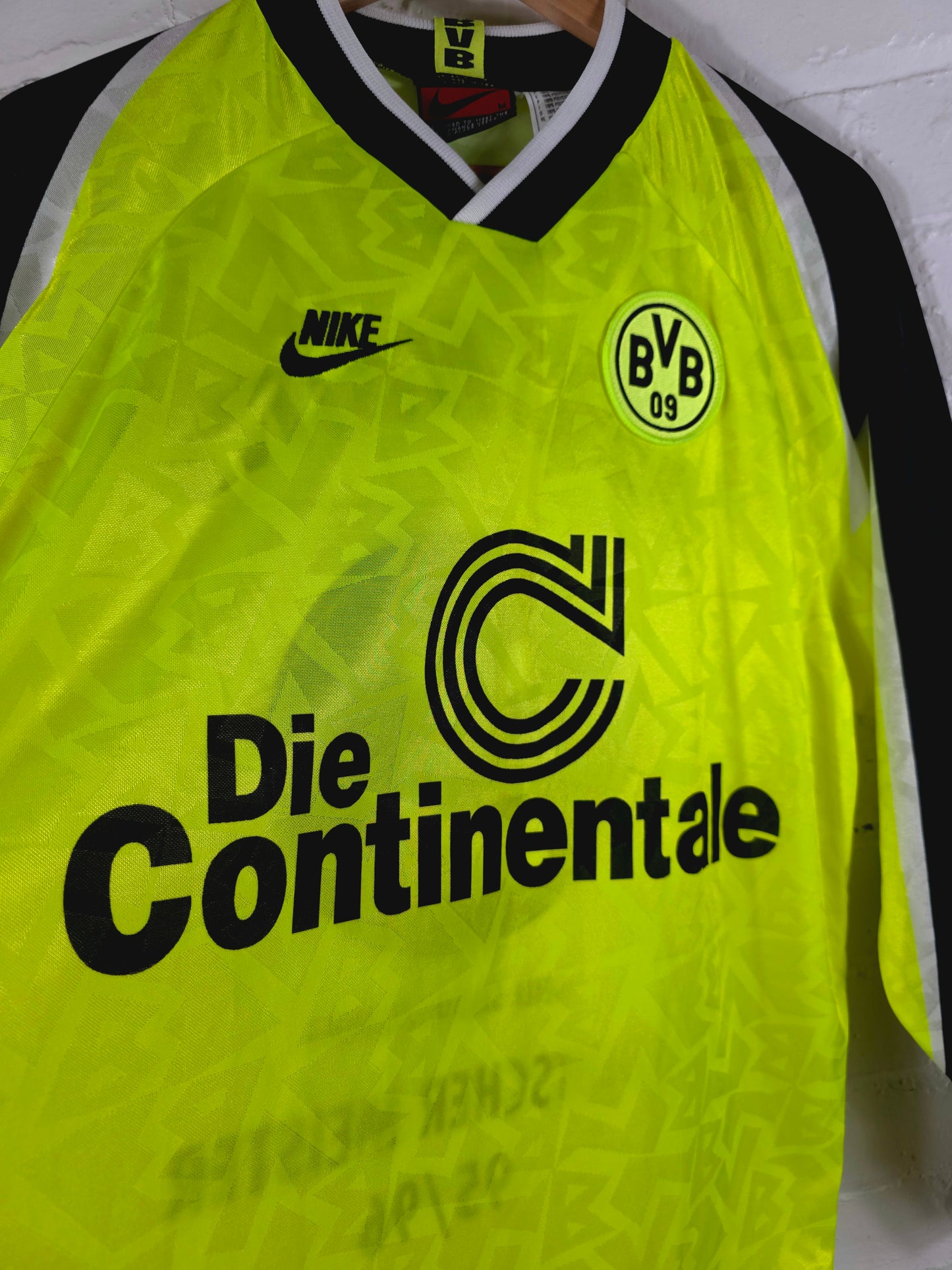 Nike Borussia Dortmund 1995/96 Long Sleeve Home Shirt Medium