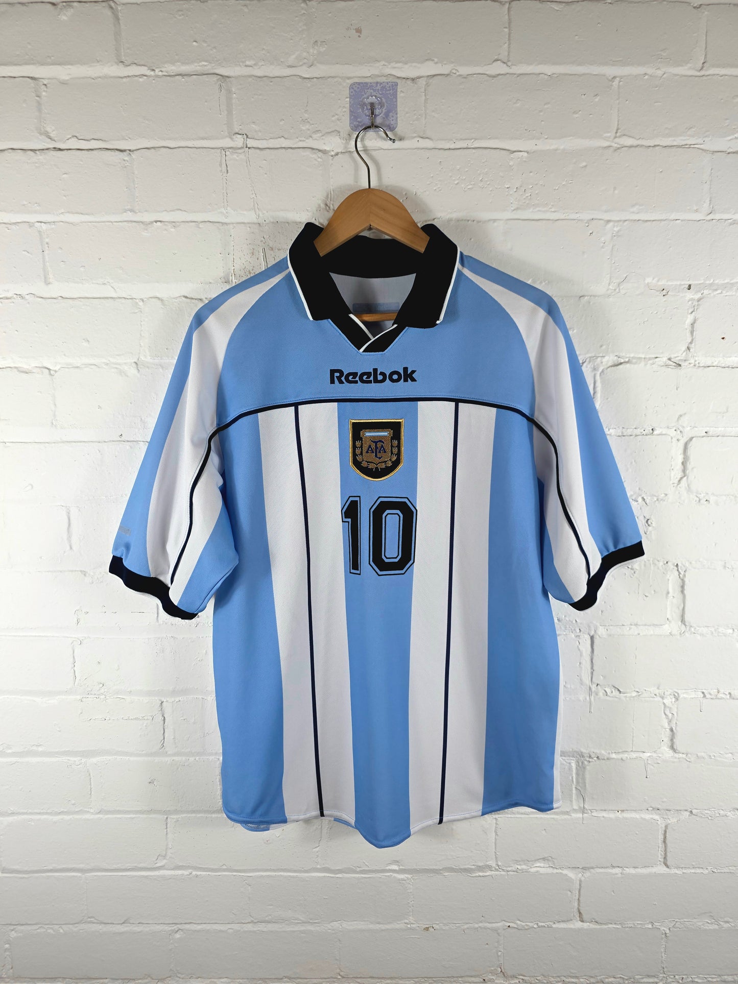 Reebok Argentina 2000/01 'Maradona 10' Home Shirt Medium