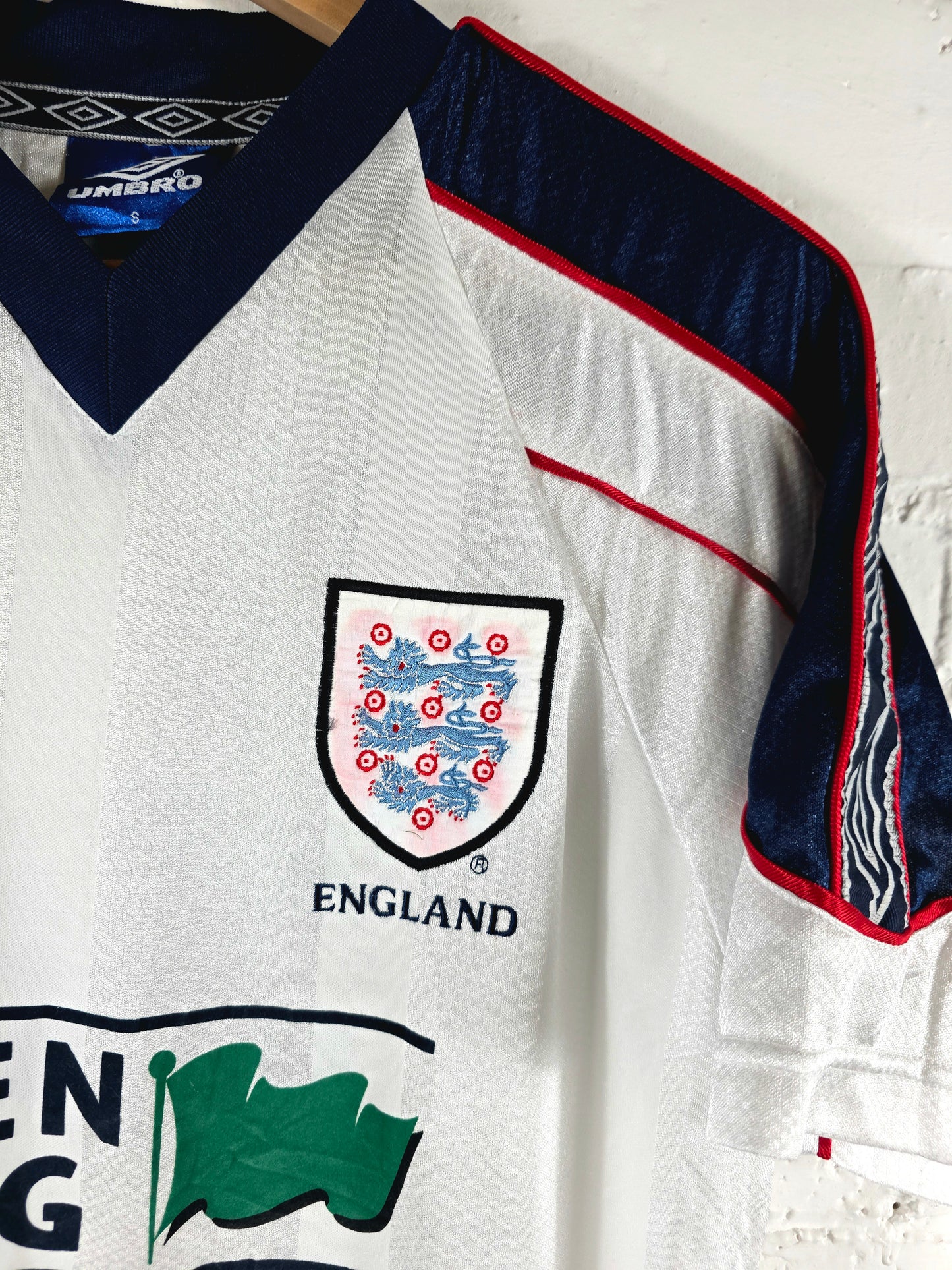 Umbro England 1998/99 Green Flag Training Shirt Small