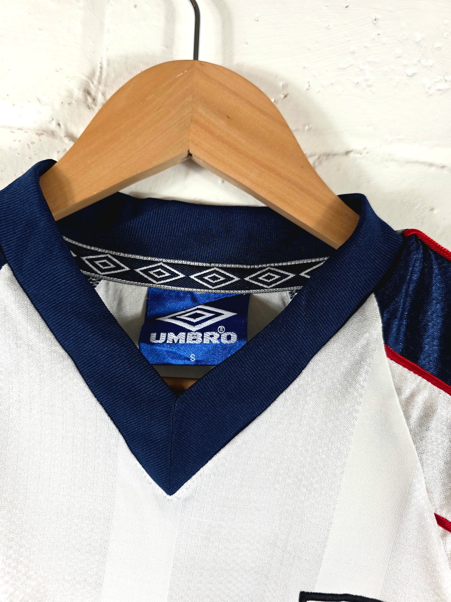 Umbro England 1998/99 Green Flag Training Shirt Small