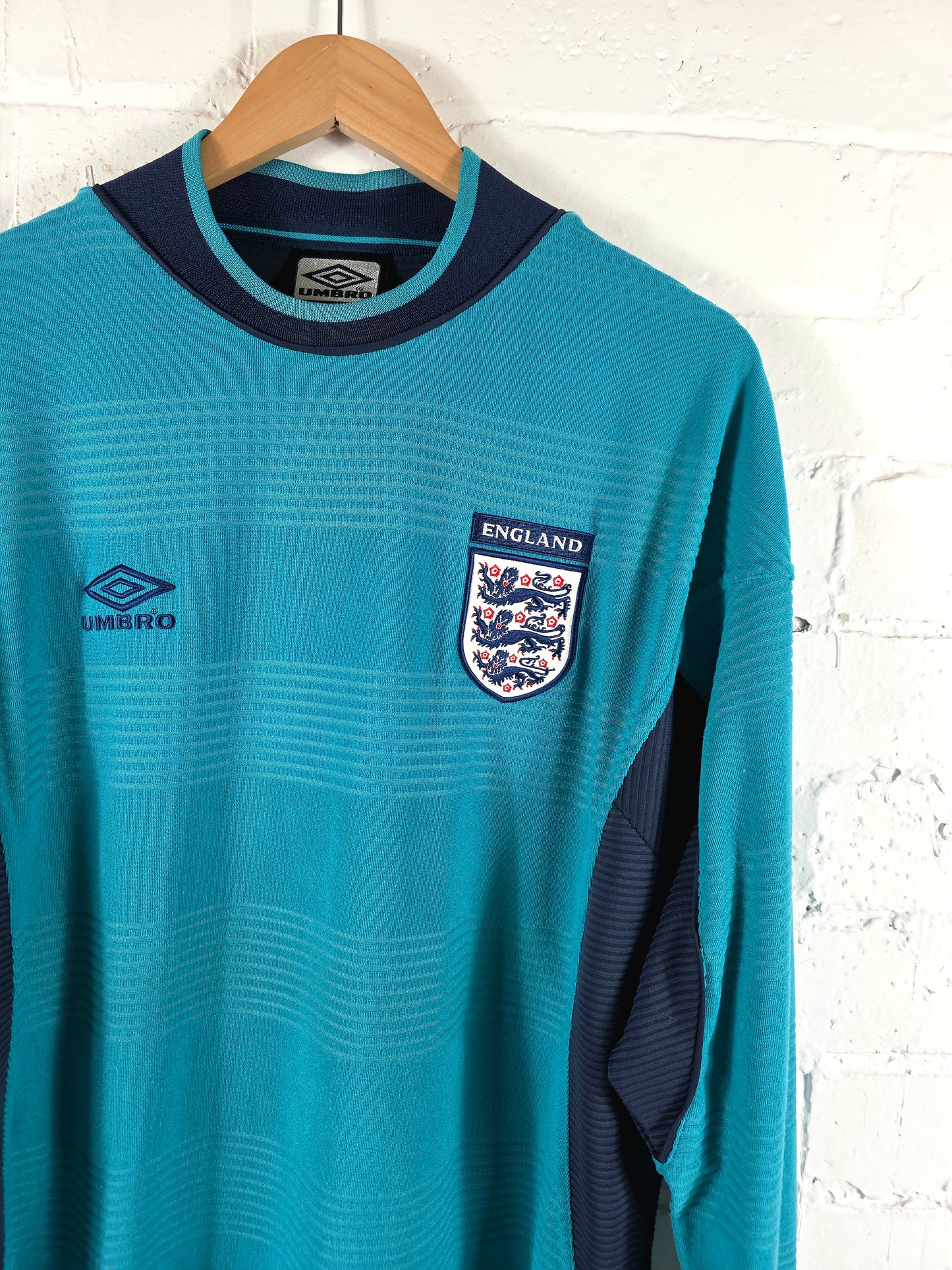 Umbro England 1999/01 Long Sleeve Goalkeeper Shirt Large