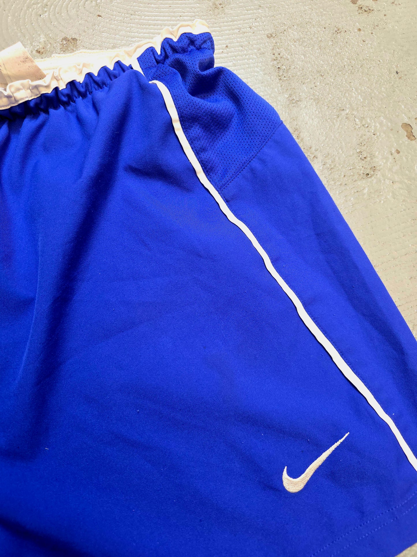 Nike Brazil 2002/04 Home Shorts Medium