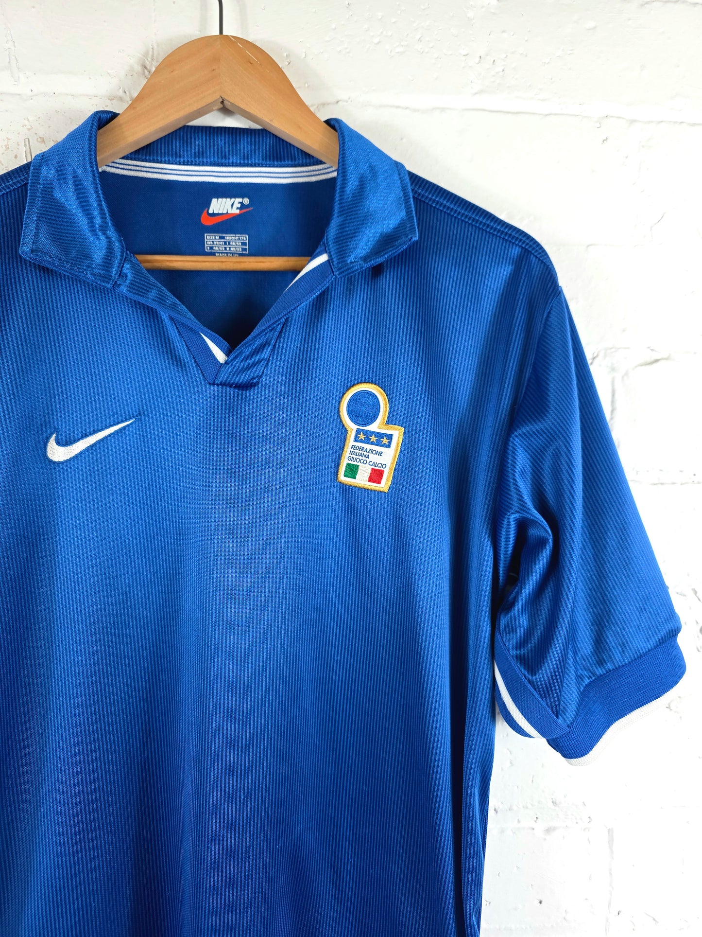 Nike Italy 1997/98 Home Shirt Medium