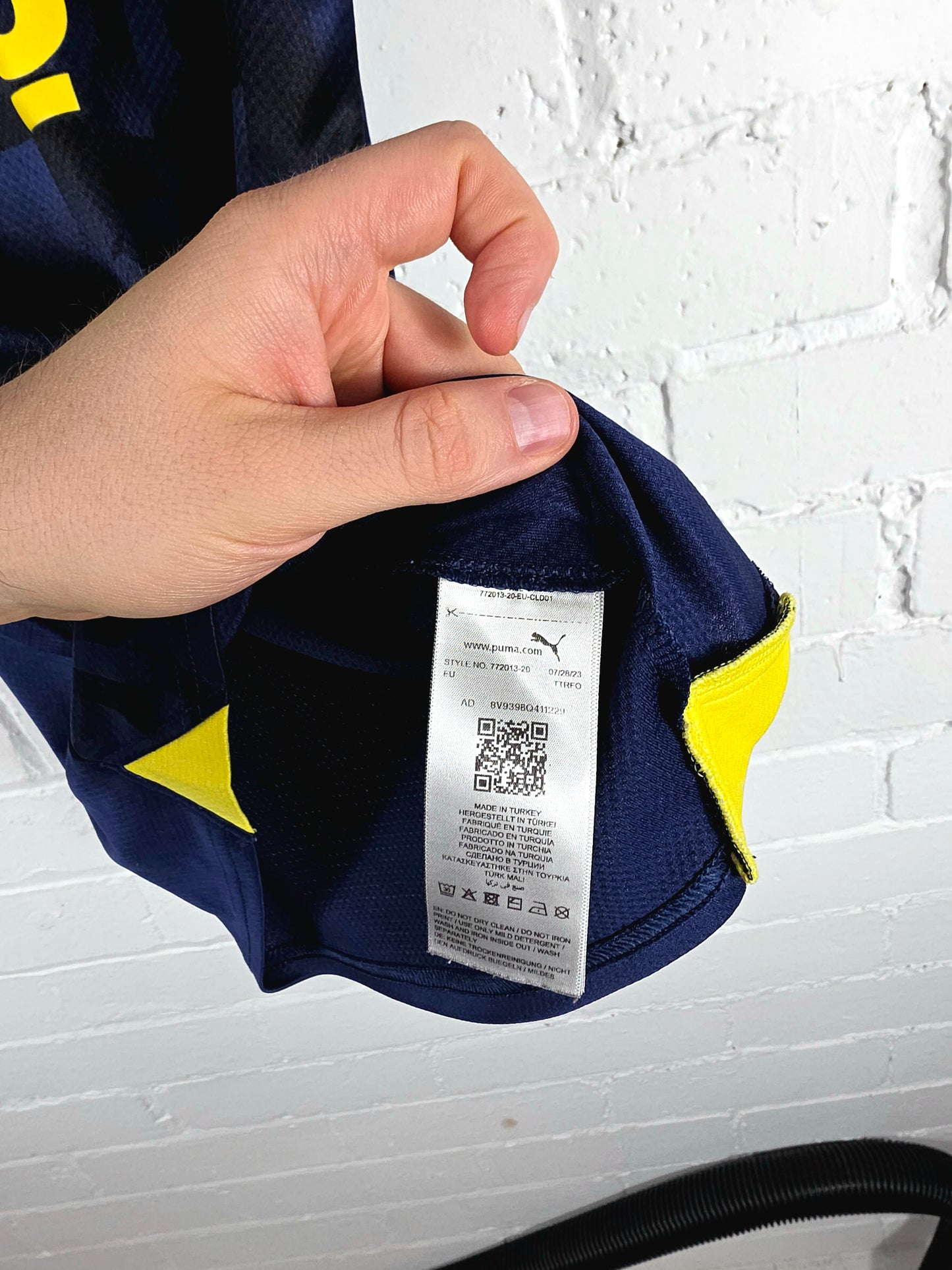 Puma Fenerbahce 2023/24 Third Shirt XS