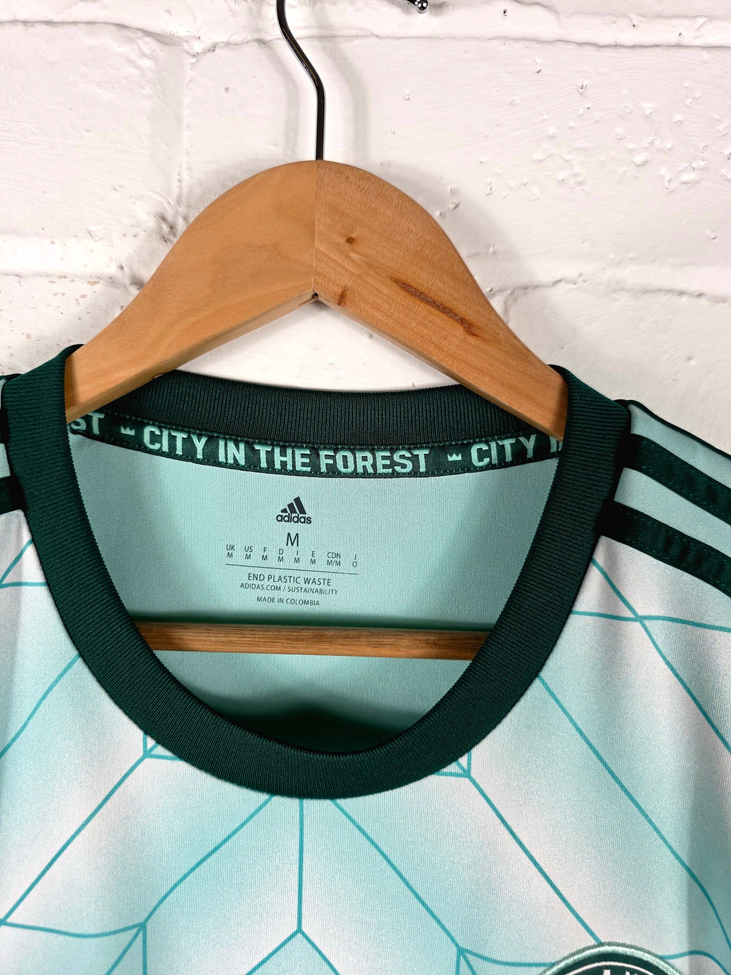 Adidas Atlanta United 2022/23 Away Shirt Medium