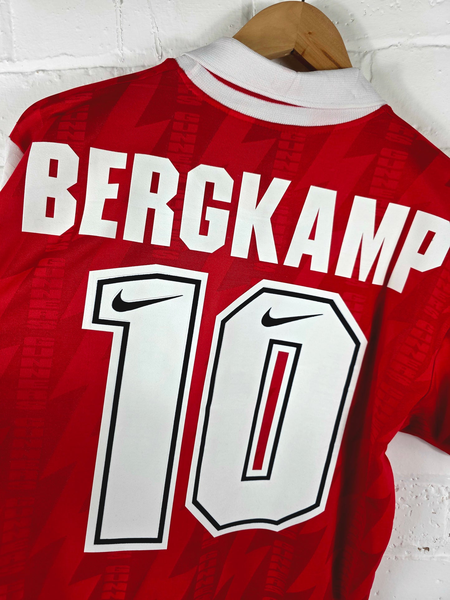 Nike Arsenal 1994/96 'Bergkamp 10' Home Shirt Small