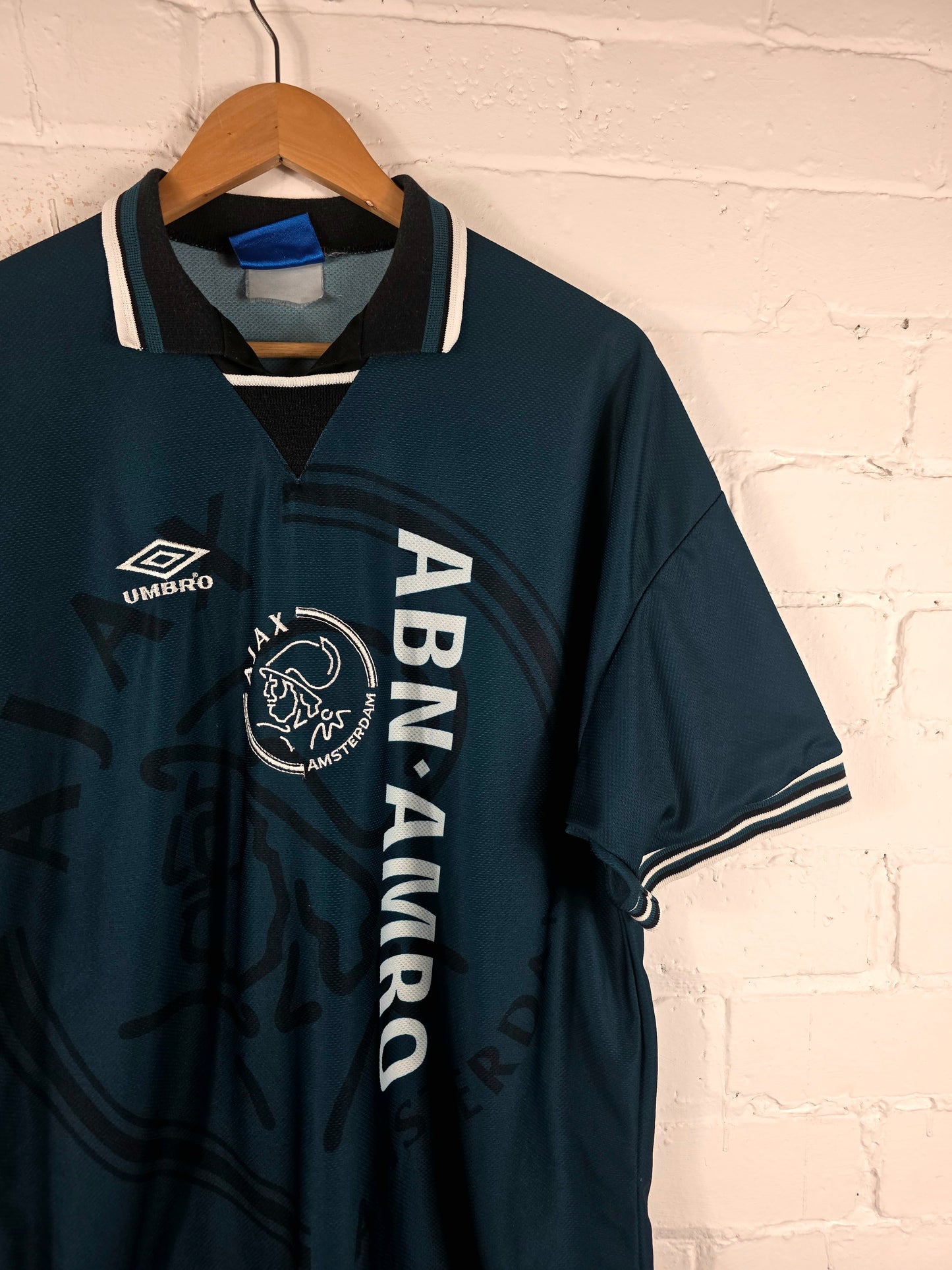 Umbro Ajax 1995/96 Away Shirt Large