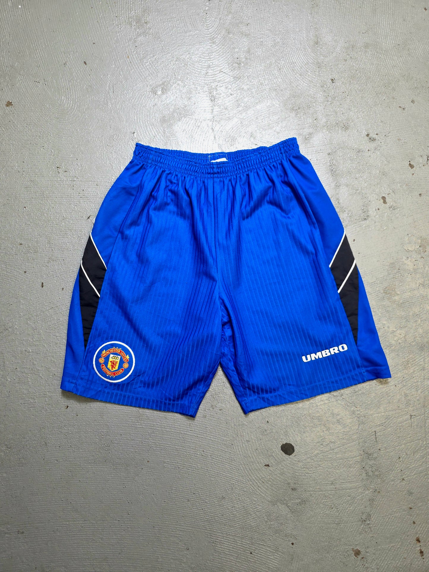 Umbro Manchester United 1996/98 Third Shorts Large