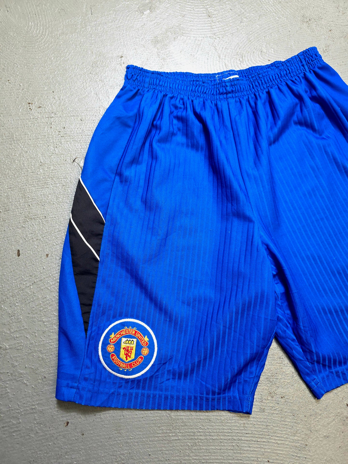 Umbro Manchester United 1996/98 Third Shorts Large