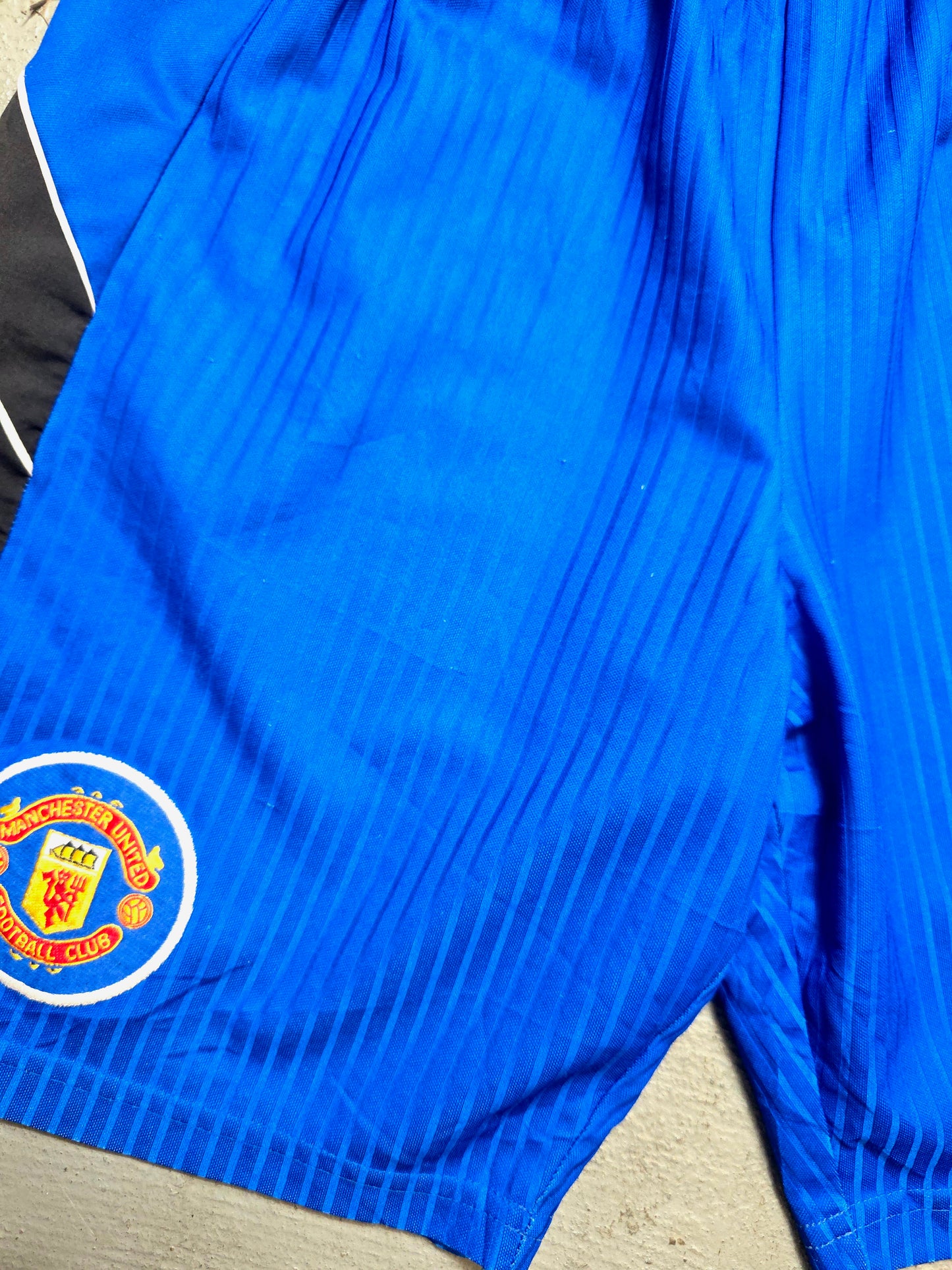 Umbro Manchester United 1996/98 Third Shorts Large