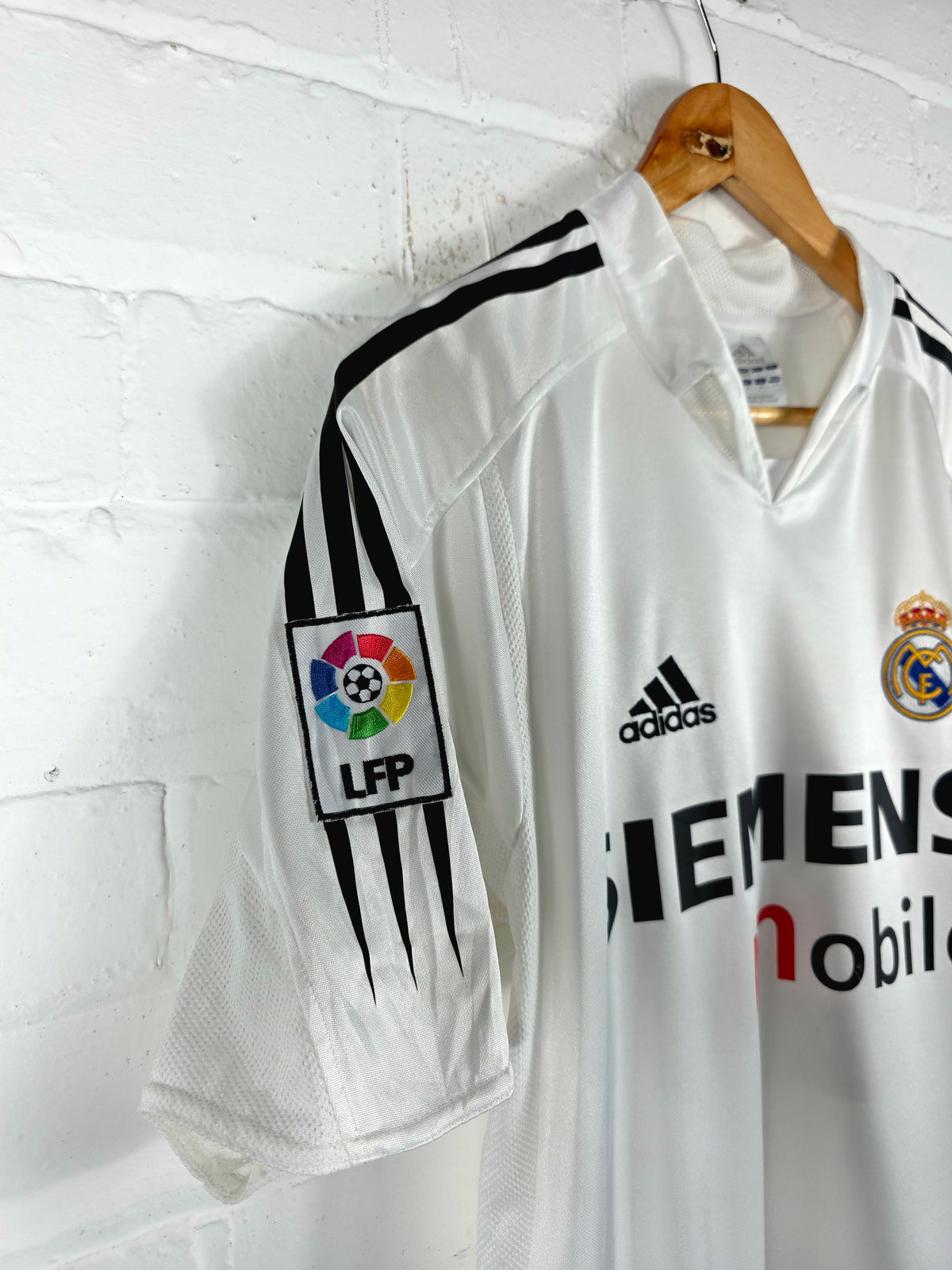 Adidas Real Madrid 2004/05 'Beckham 23' Home Shirt Small