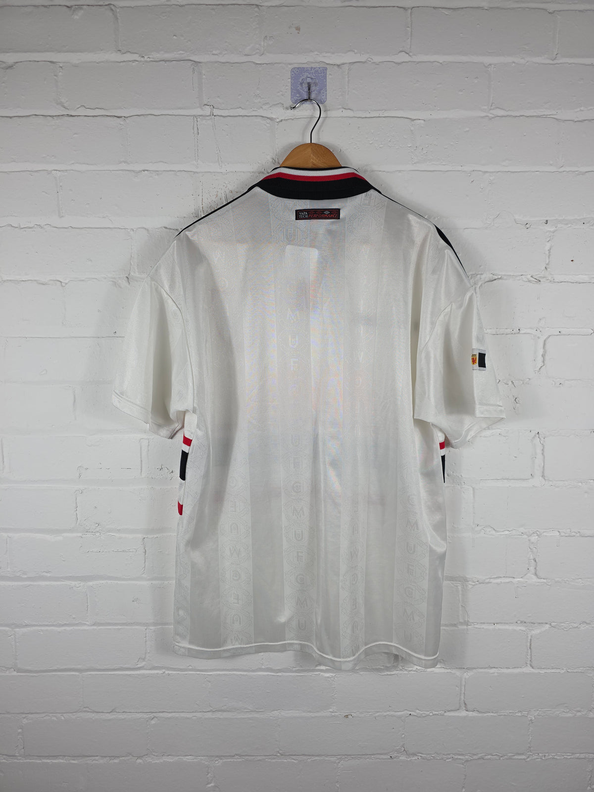 Umbro Manchester United 1997/99 Away Shirt Large