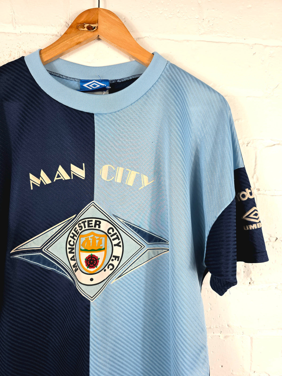 Umbro Manchester City 1993/95 Training Shirt Medium