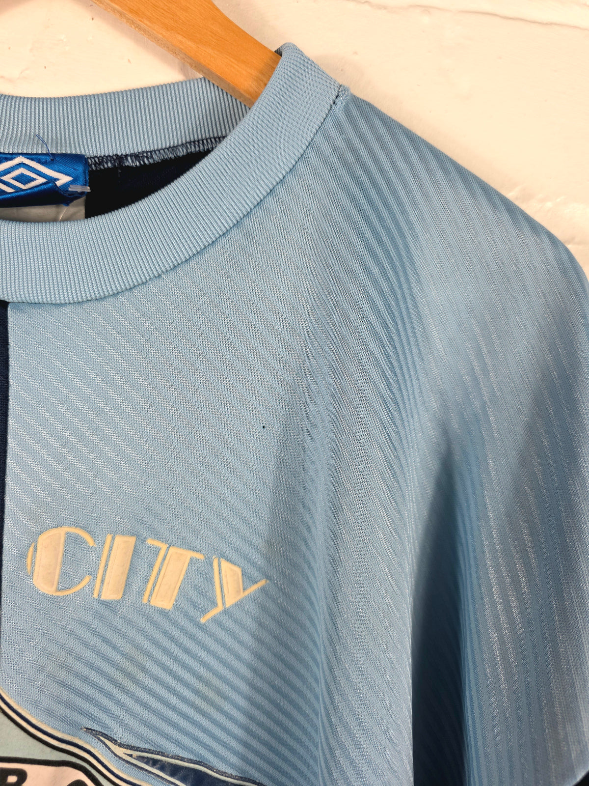 Umbro Manchester City 1993/95 Training Shirt Medium