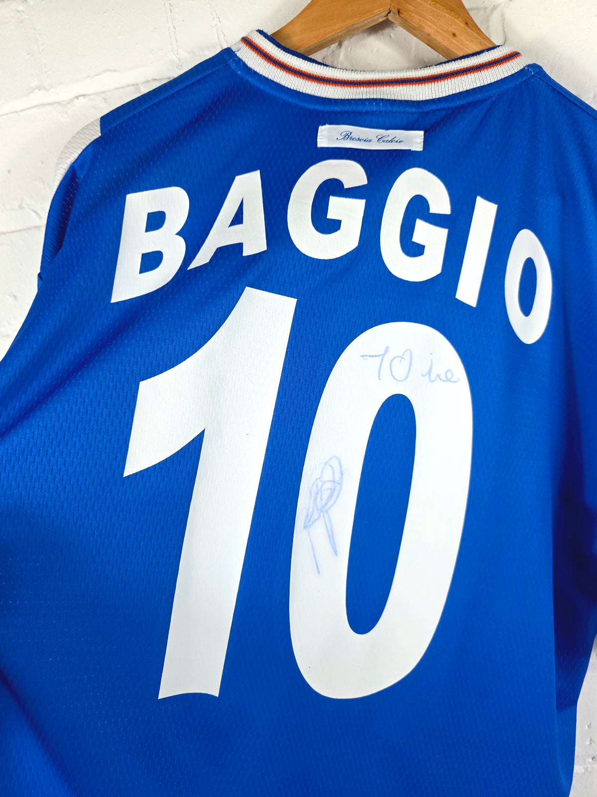 Garman Brescia 2001/02 'Baggio 10' Signed Home Shirt Large