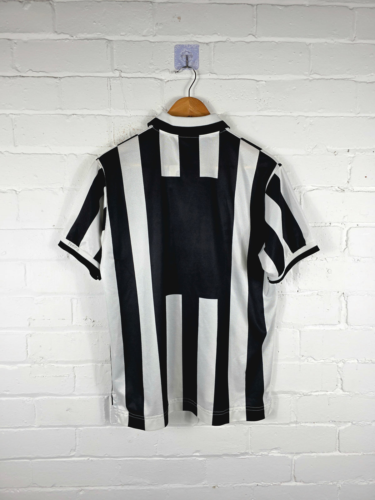 Kappa Juventus 1996/97 European Supercup Home Shirt Small