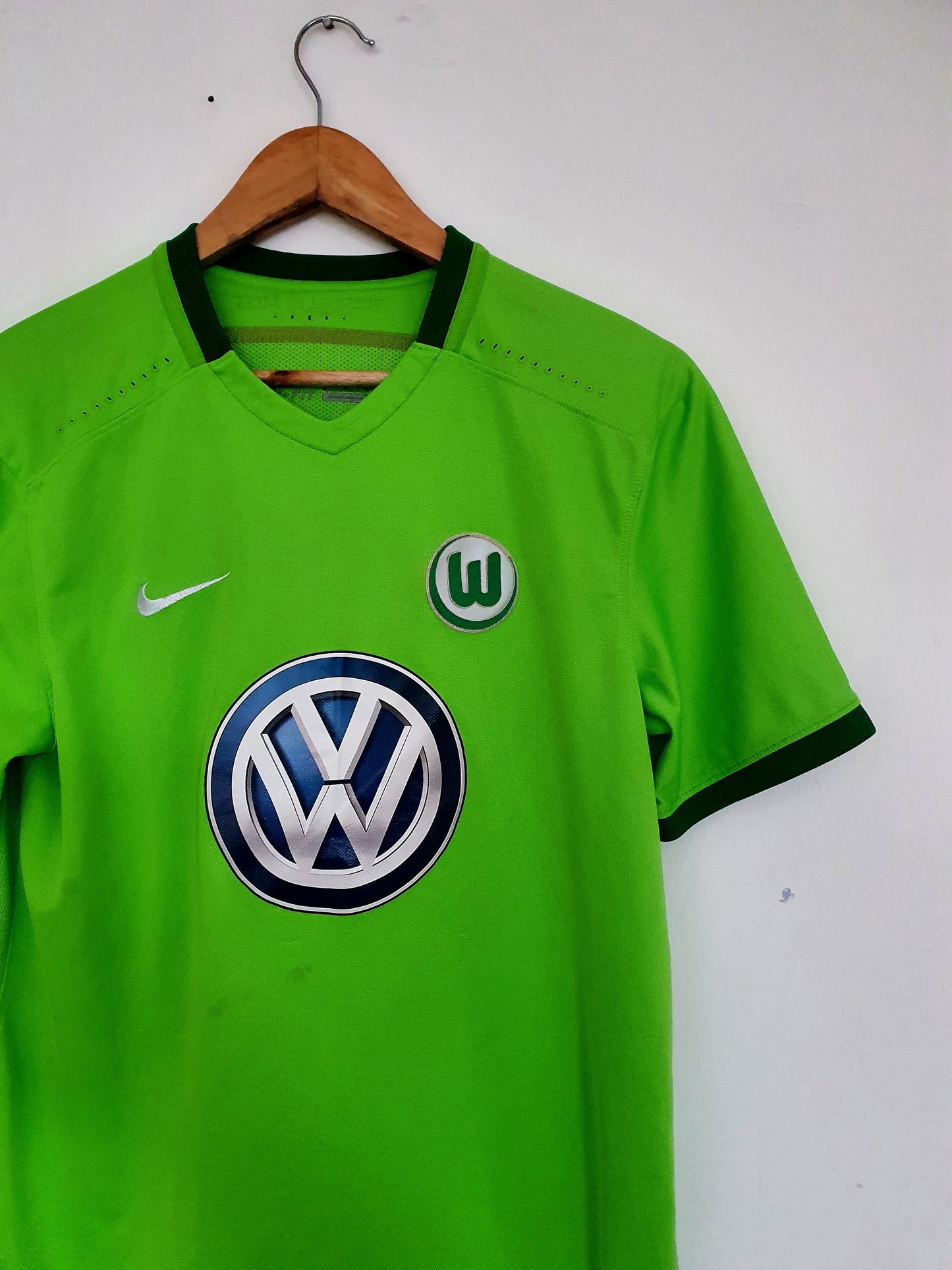 Nike Wolfsburg 16/17 Home Shirt Medium