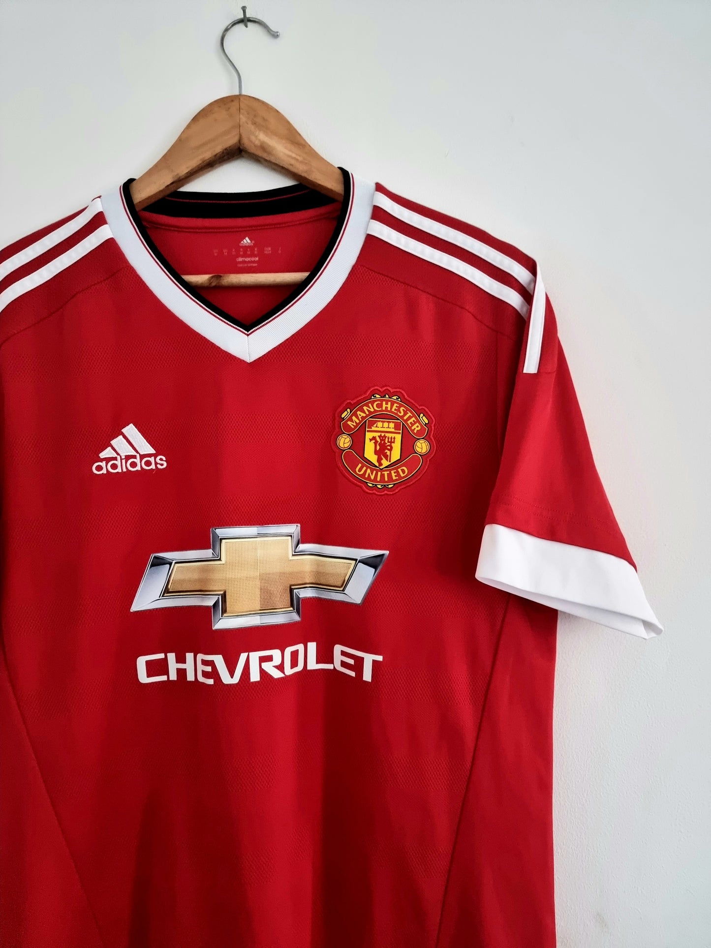 Adidas Manchester United 15/16 Home Shirt Medium