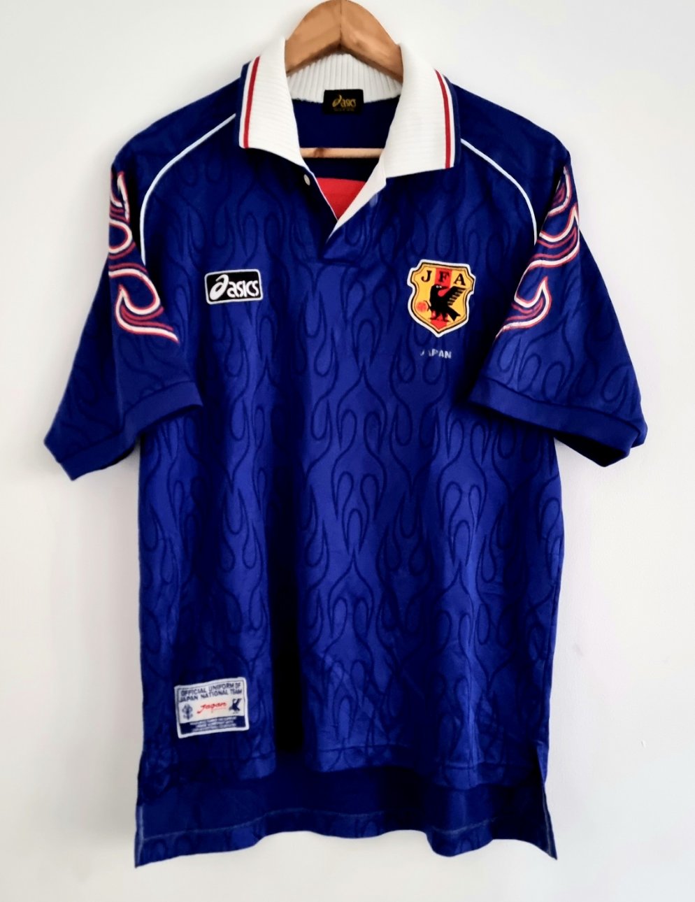 Asics Japan 98/99 '8 (Nakata)' Home Shirt Medium