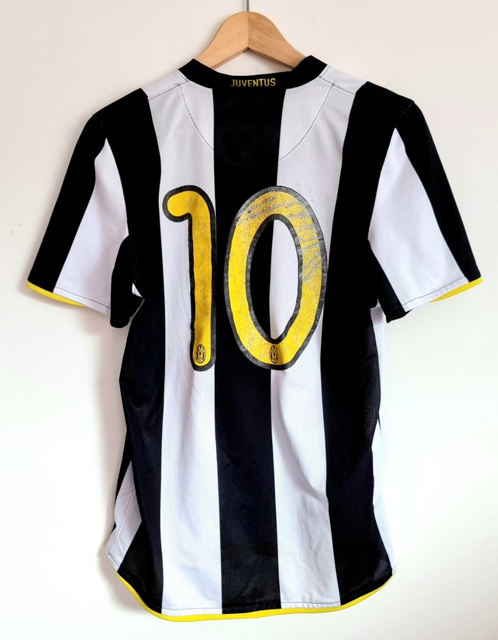 Nike Juventus 08/09 Player Issue Home Shirt Small