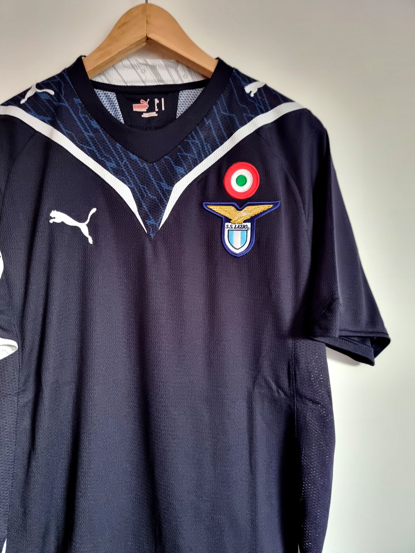 Puma Lazio 09/10 'Lichtsteiner 2' Away Shirt Medium