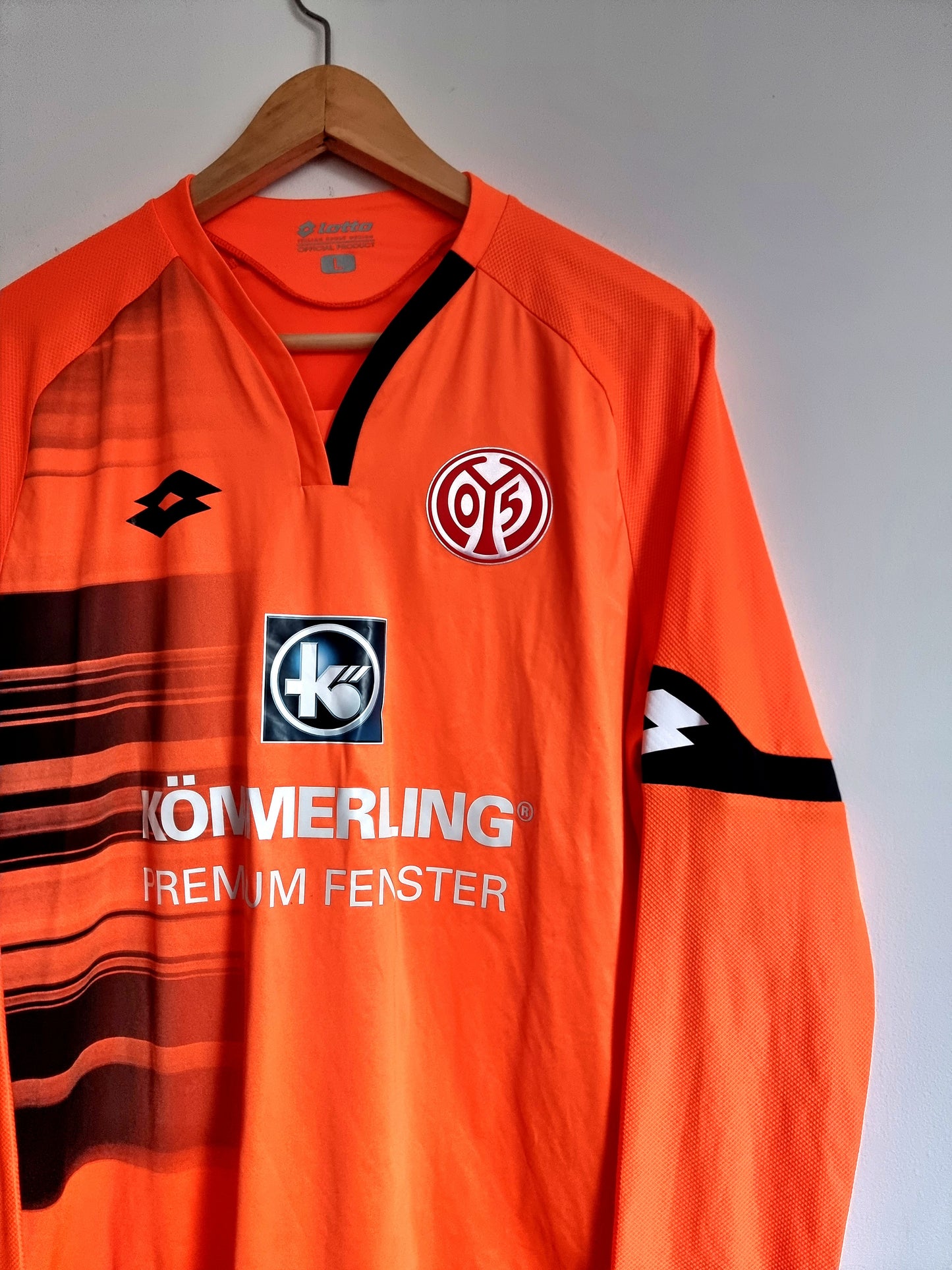 Lotto Mainz 19/20 Long Sleeve Goalkeeper Shirt Large