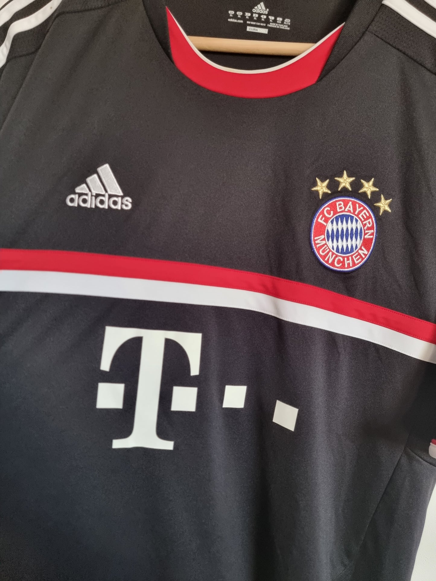 Adidas Bayern Munich 11/12 'Schweinsteiger 31' Third Shirt XL