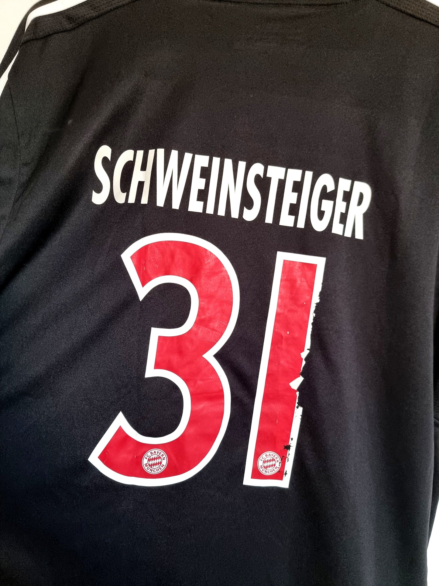 Adidas Bayern Munich 11/12 'Schweinsteiger 31' Third Shirt XL