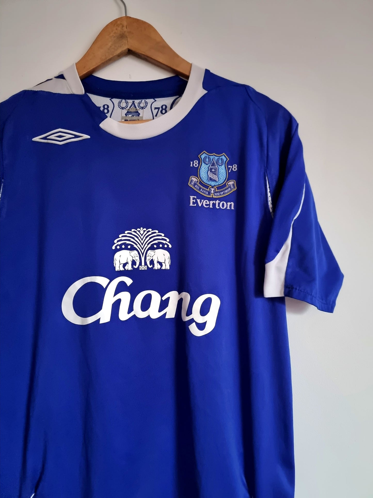 Umbro Everton 06/07 'Johnson 8' Home Shirt Small