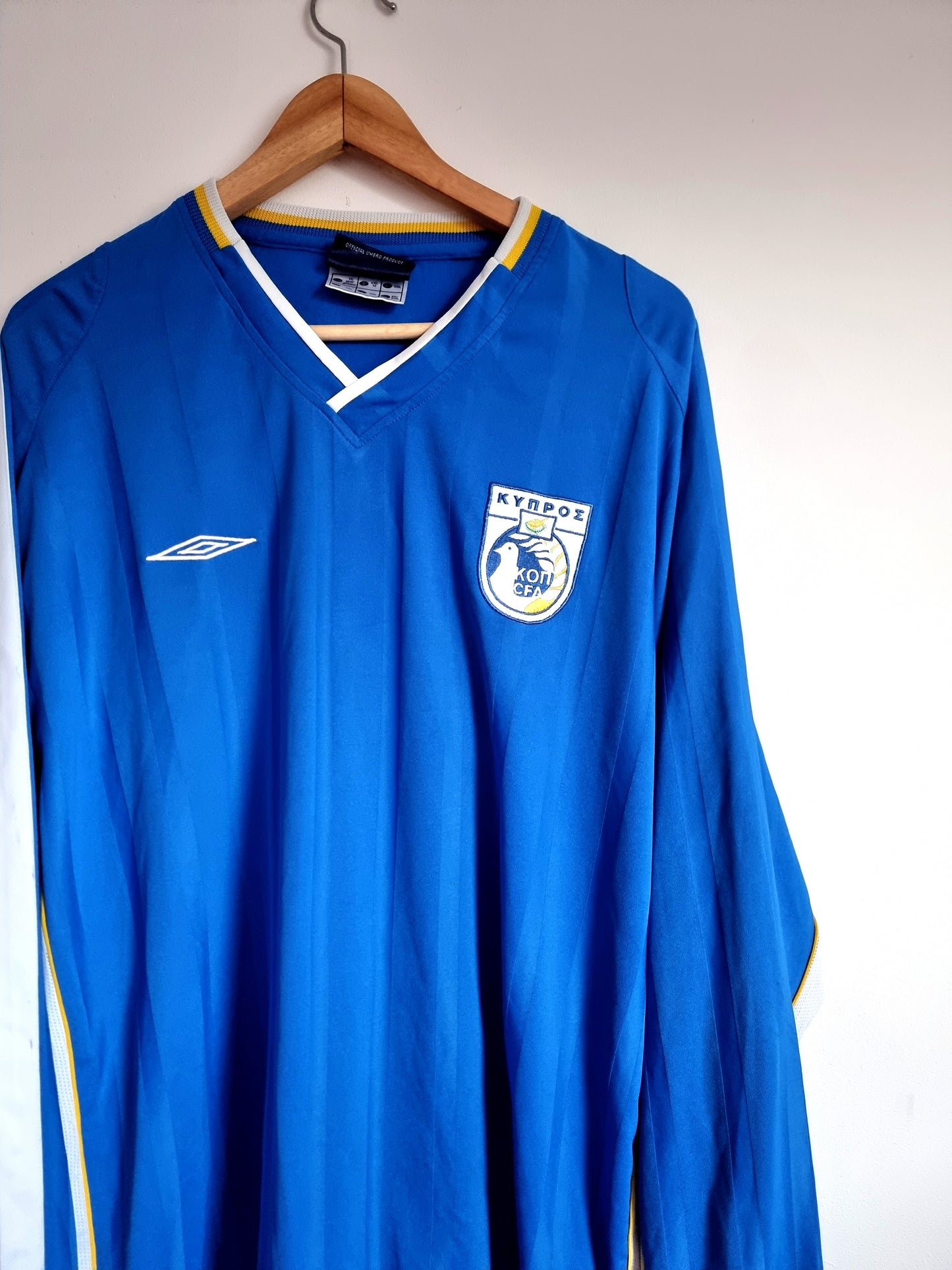 Umbro Cyprus 02/04 Long Sleeve Home Shirt XXL